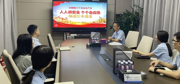 “人人講安全 個(gè)個(gè)會(huì)應(yīng)急——暢通生命通道”--南海鋁業(yè)應(yīng)用科技集團(tuán)安全生產(chǎn)月專題培訓(xùn)